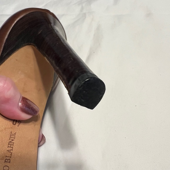 Manolo Blahnik brown heels Size 9/40 - Picture 5 of 9